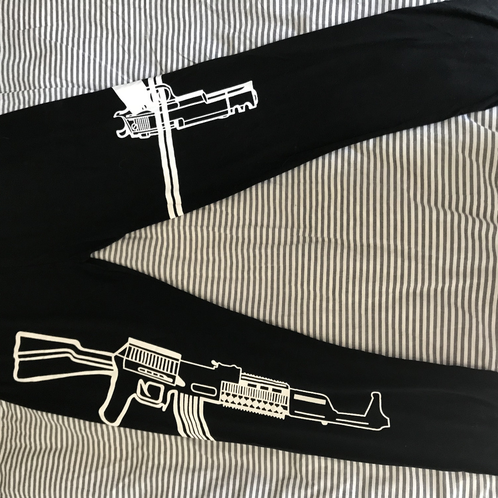 Graphic leggings